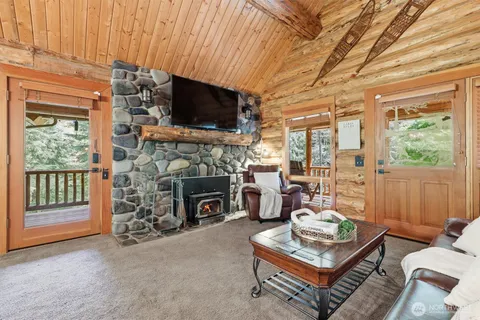 $970,000 | 34184 Southeast 327th Place, Ravensdale, WA 98051