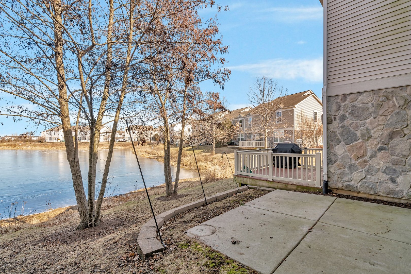 15340 Pinewood Road Lockport, IL 60441 - Photo 27 of 31 a view of a pathway with a yard