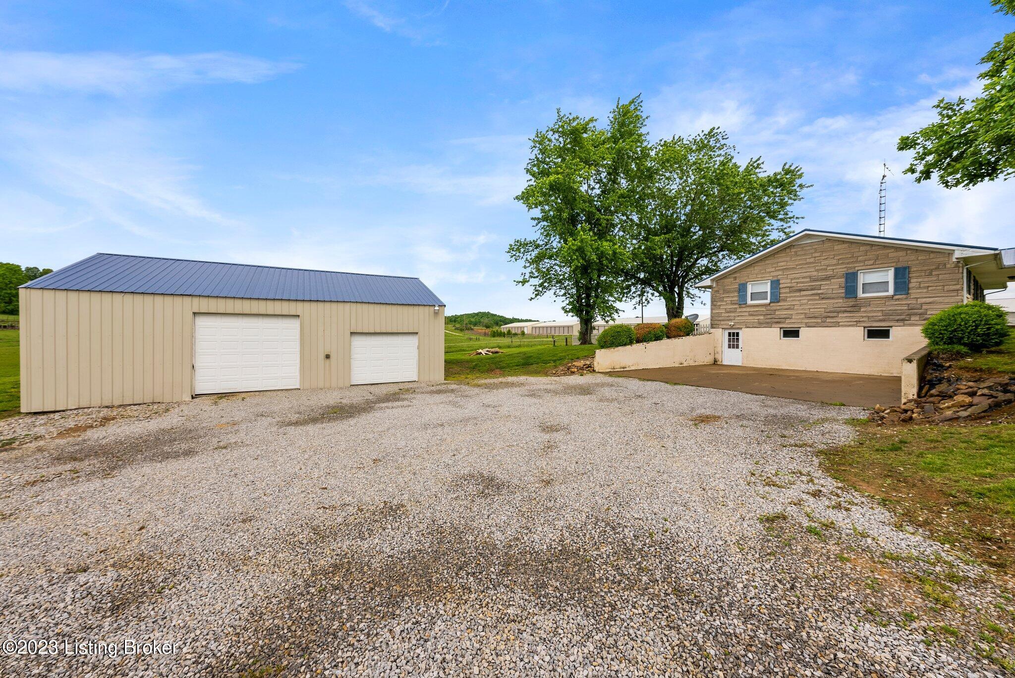 6909 Wax Road Clarkson, KY 42726 - Photo 5 of 25 5-web-or-mls-DSC09599