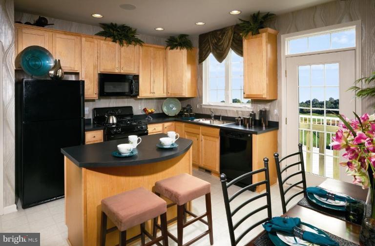 25133 Gunnery Square, Unit 2 South Riding, VA 20152 - Photo 2 of 9 Kitchen