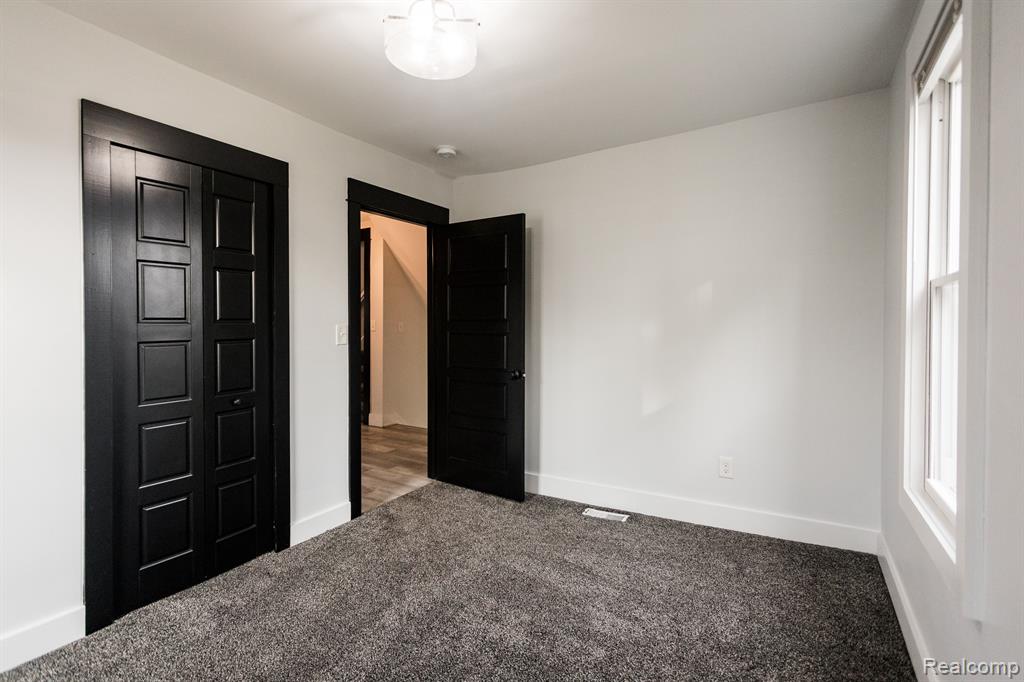 300 Westminster Street Detroit, MI 48202 - Photo 20 of 35