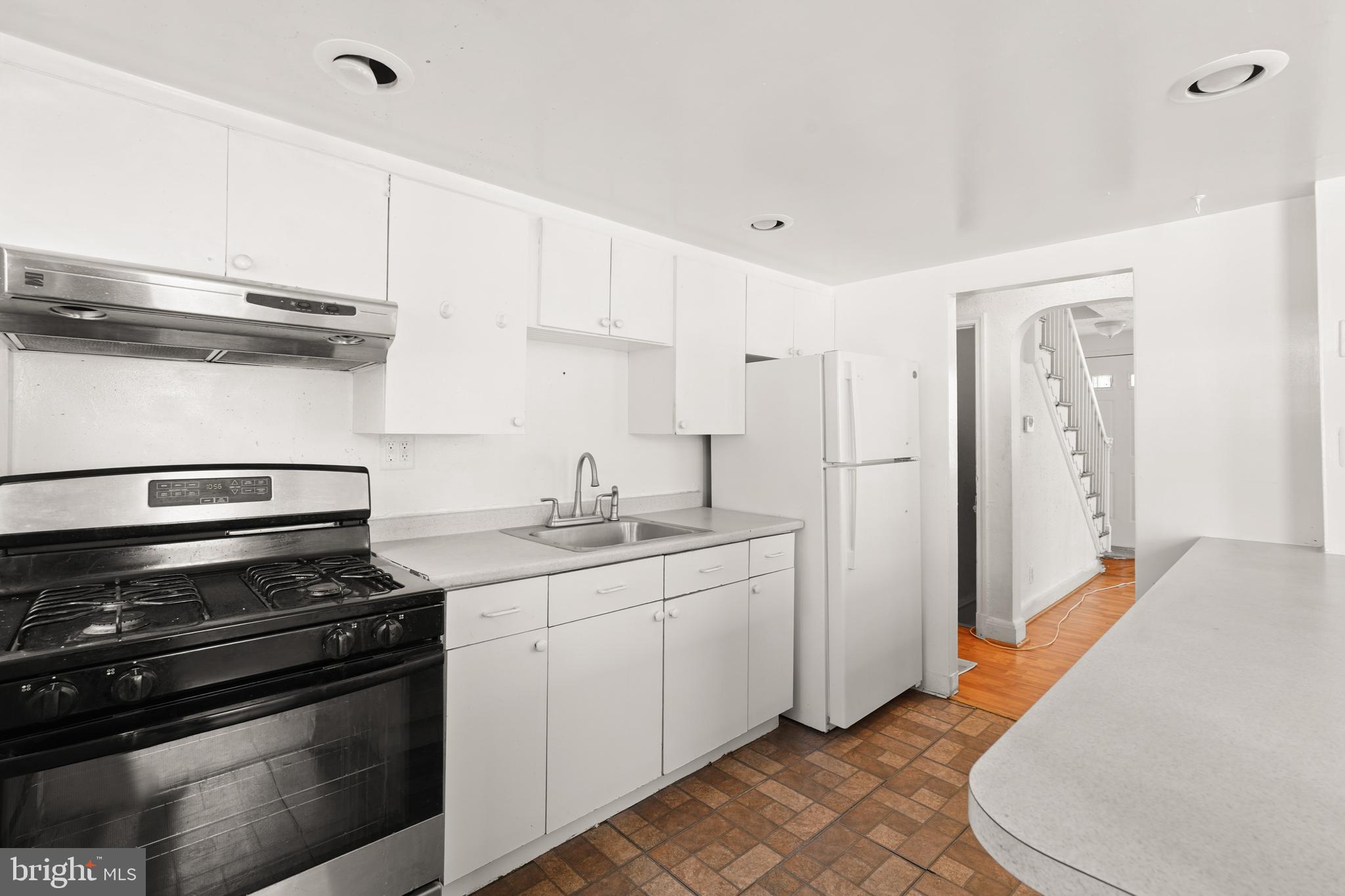 5170 Stafford Road Baltimore, MD 21229 - Photo 7 of 13