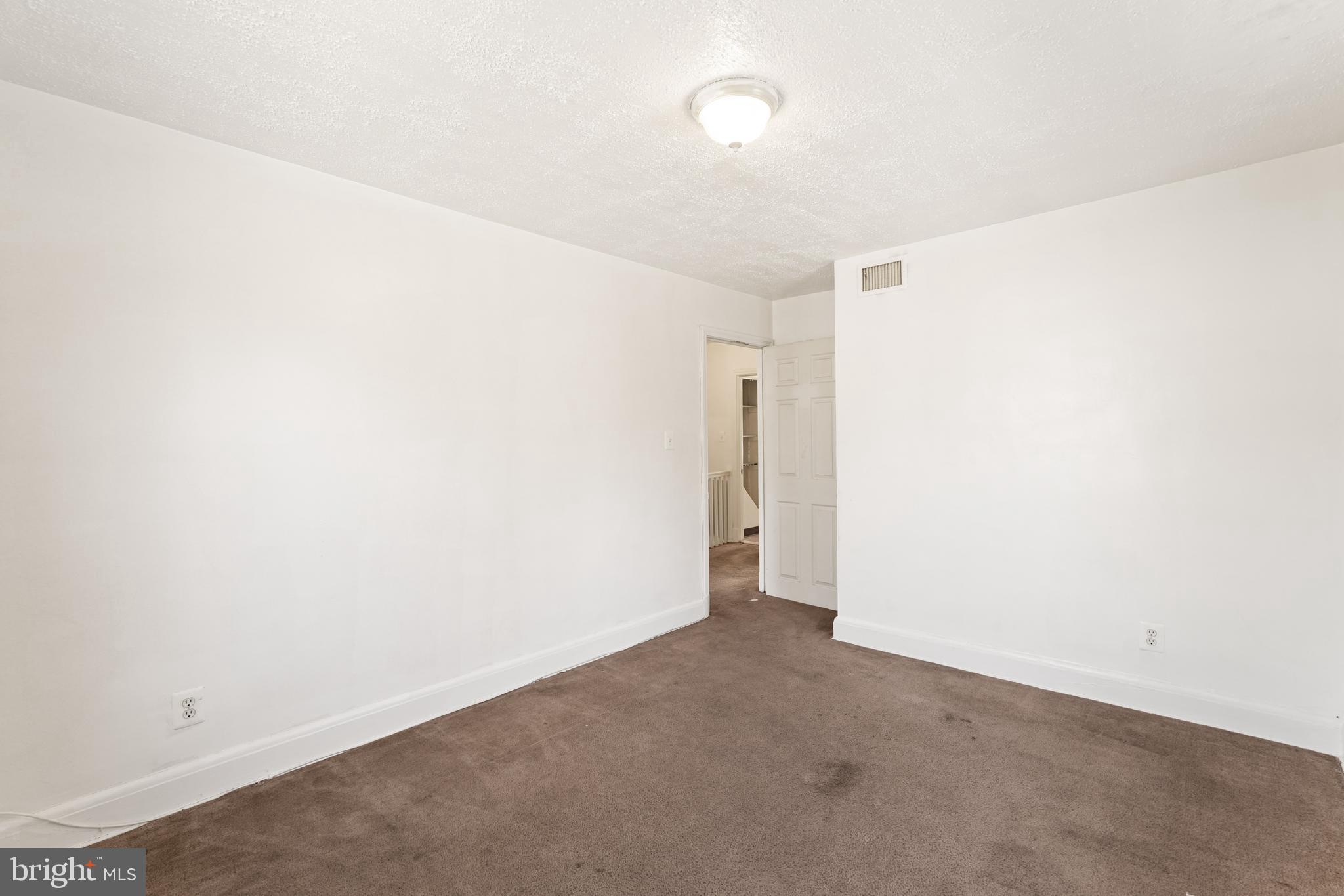 5170 Stafford Road Baltimore, MD 21229 - Photo 9 of 13