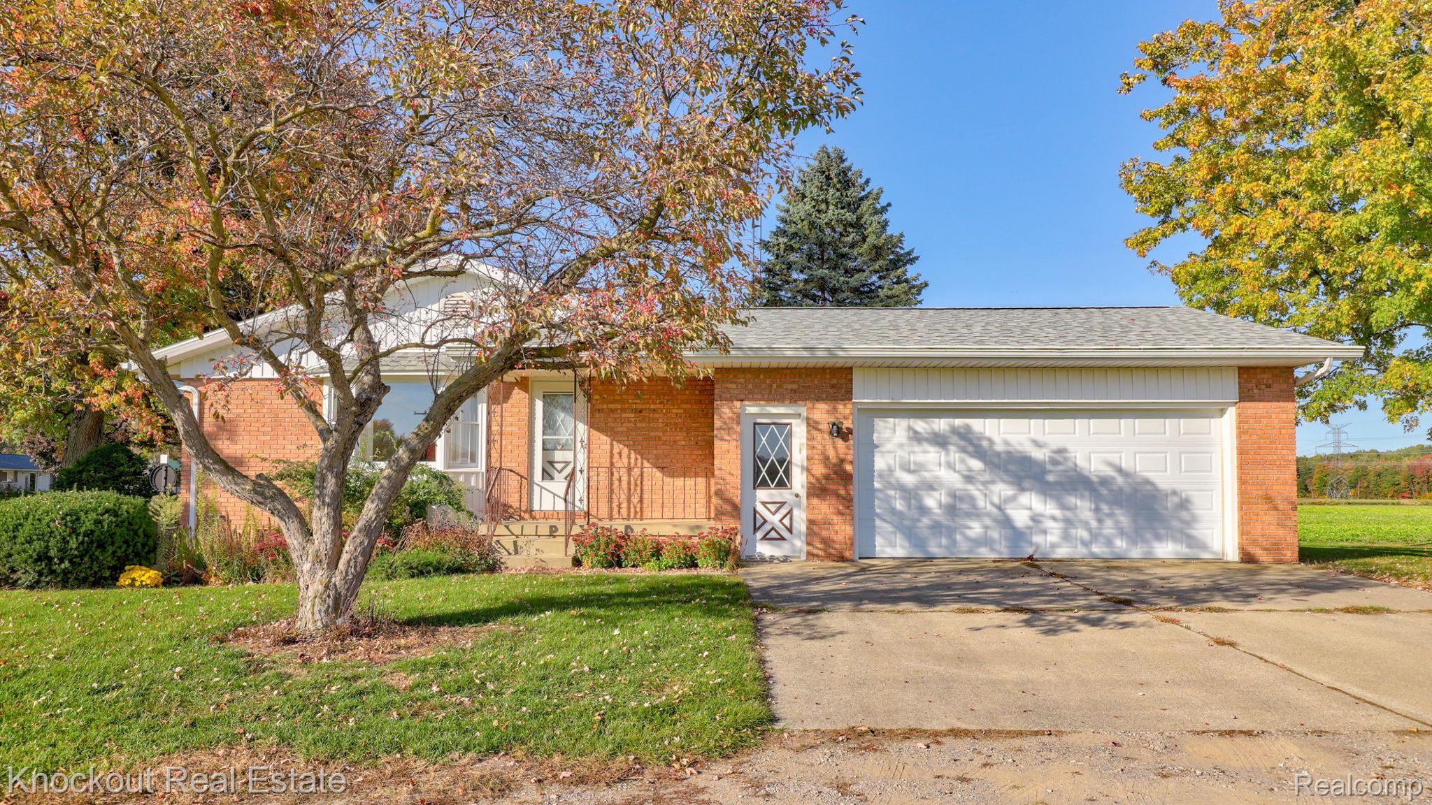 8853 South Reese Road Birch Run, MI 48415 - Photo 7 of 59 Gallery Image 7