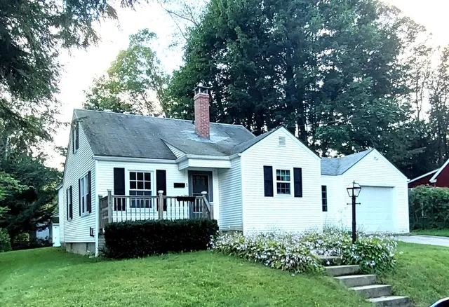 $2,500 | 1 Cummings Street, Plymouth, NH 03264