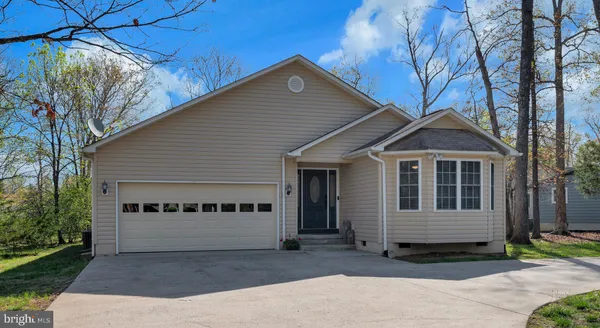 $489,900 | 521 Liberty Boulevard, Locust Grove, VA 22508