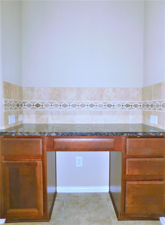 7712 Sweetgate Lane Denton, TX 76208 - Photo 14 of 40 a view of beach and ocean