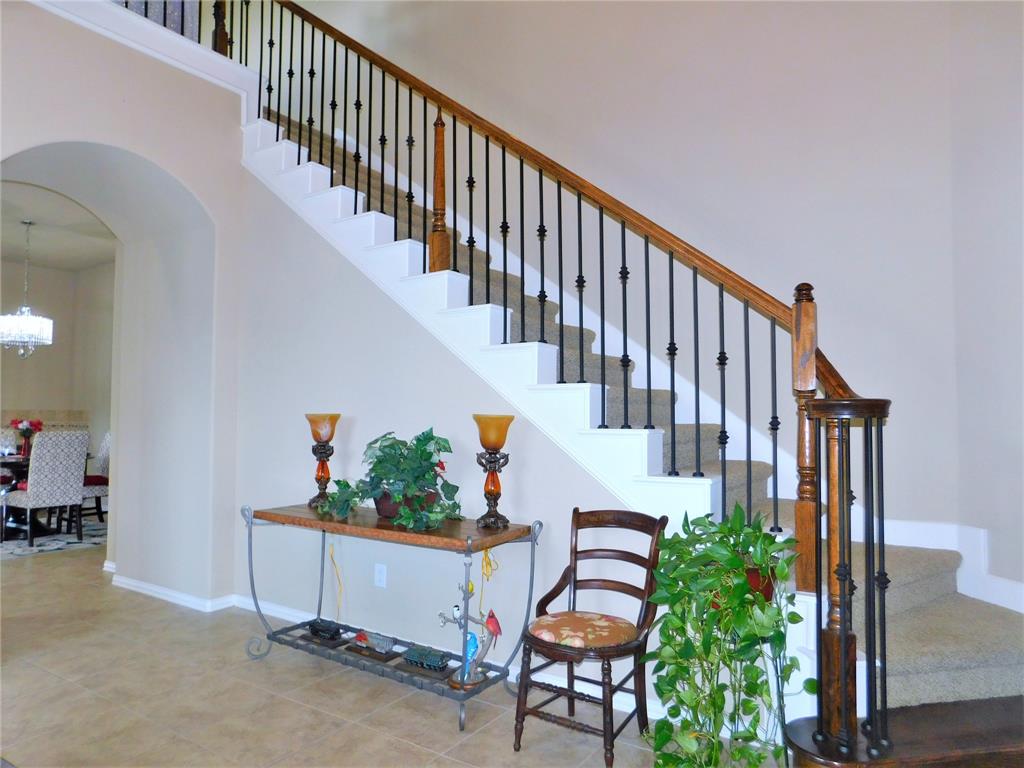 7712 Sweetgate Lane Denton, TX 76208 - Photo 4 of 40