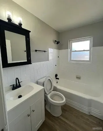 $800 | 3329 Lawn Avenue, Unit 2, St. Louis, MO 63139