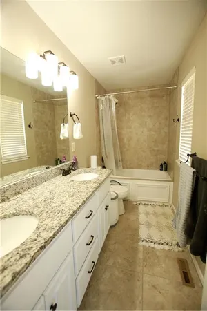 $384,000 | 709 Hollis Avenue, Belton, MO 64012