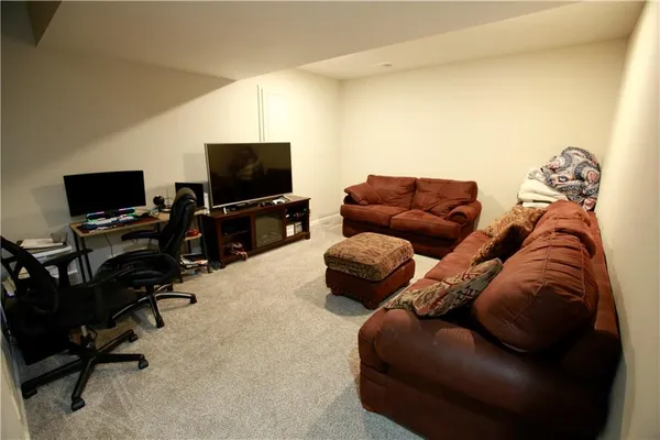 $384,000 | 709 Hollis Avenue, Belton, MO 64012