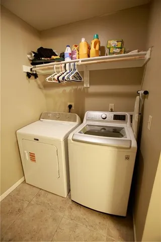 $399,000 | 709 Hollis Avenue, Belton, MO 64012