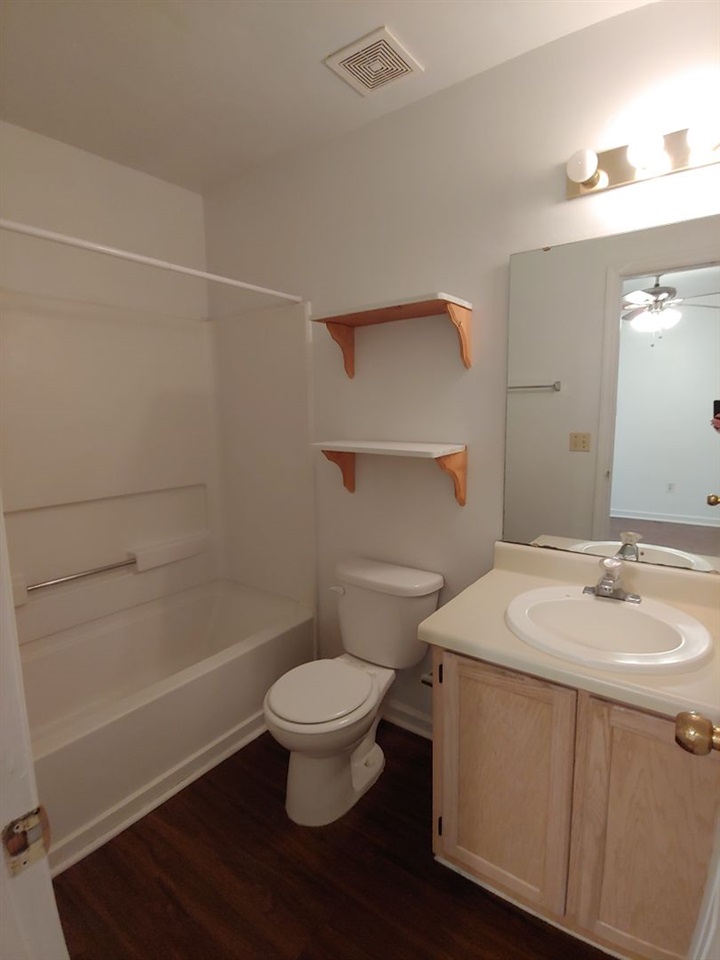 1285 Rumba Lane, Unit B Tallahassee, FL 32304 - Photo 12 of 20