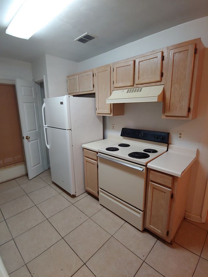 1285 Rumba Lane, Unit B Tallahassee, FL 32304 - Photo 16 of 20