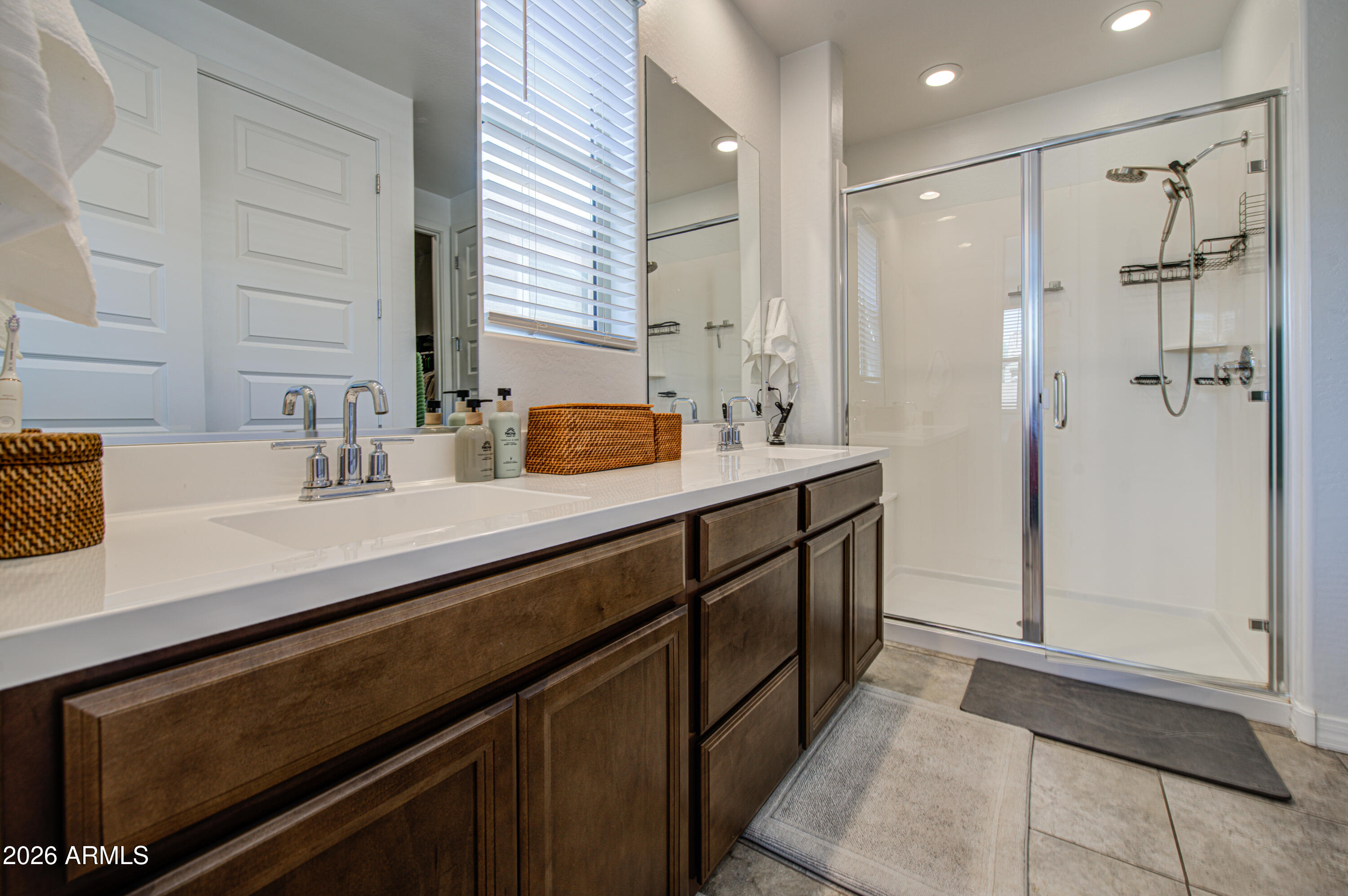 9132 West Roma Avenue Phoenix, AZ 85037 - Photo 22 of 38 Primary Bath 2