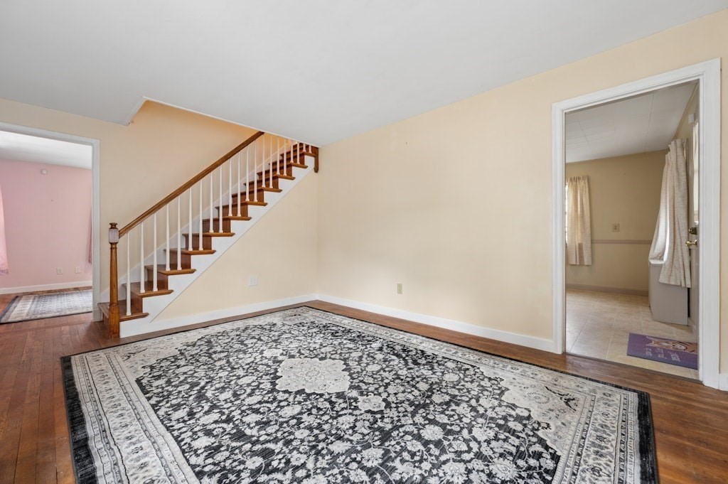 24 Falmouth Street Worcester, MA 01607 - Photo 8 of 28