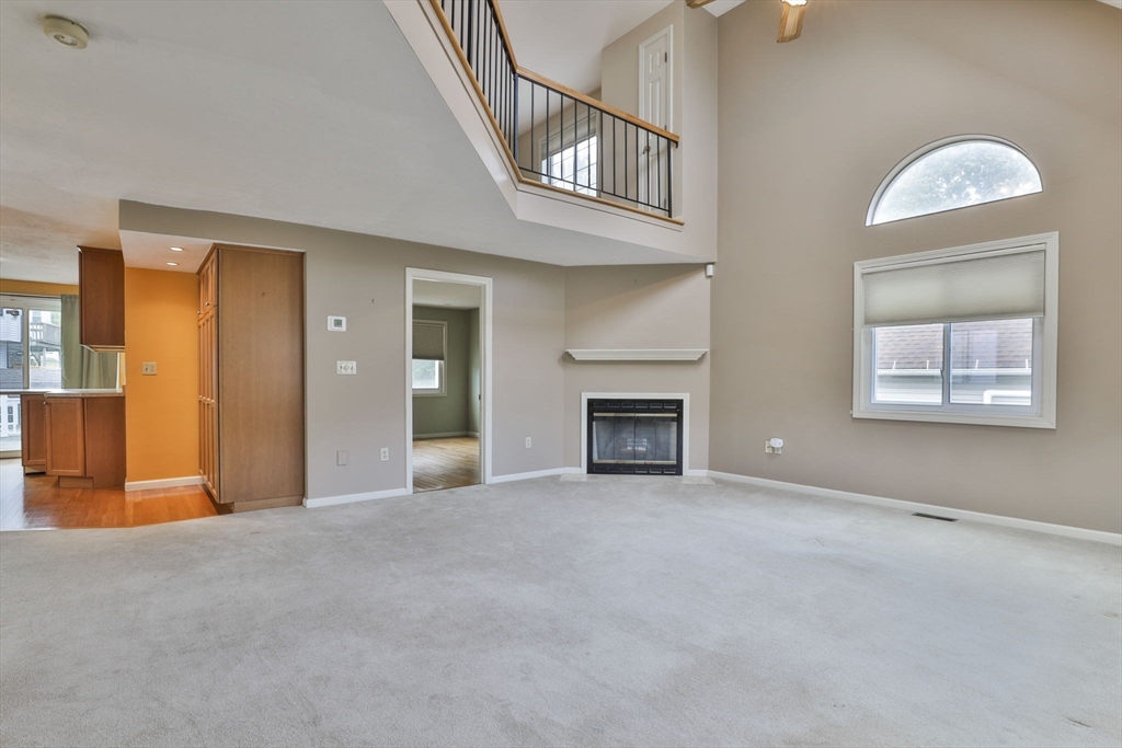 100 Sunderland Road Worcester, MA 01604 - Photo 5 of 23 Gallery Image 5