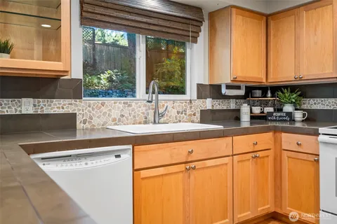 $675,000 | 1151 Fordham Street, Fircrest, WA 98466