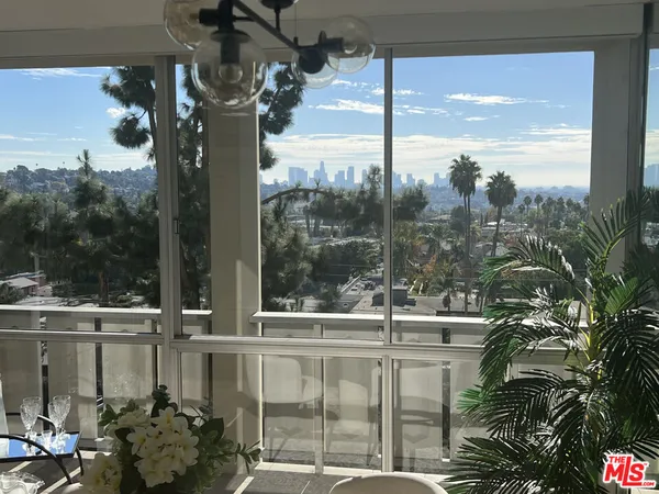 $4,200 | 4455 Los Feliz Boulevard, Unit 703, Los Angeles, CA 90027
