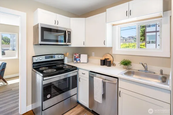 $860,000 | 3630 Lombard Avenue, Everett, WA 98201