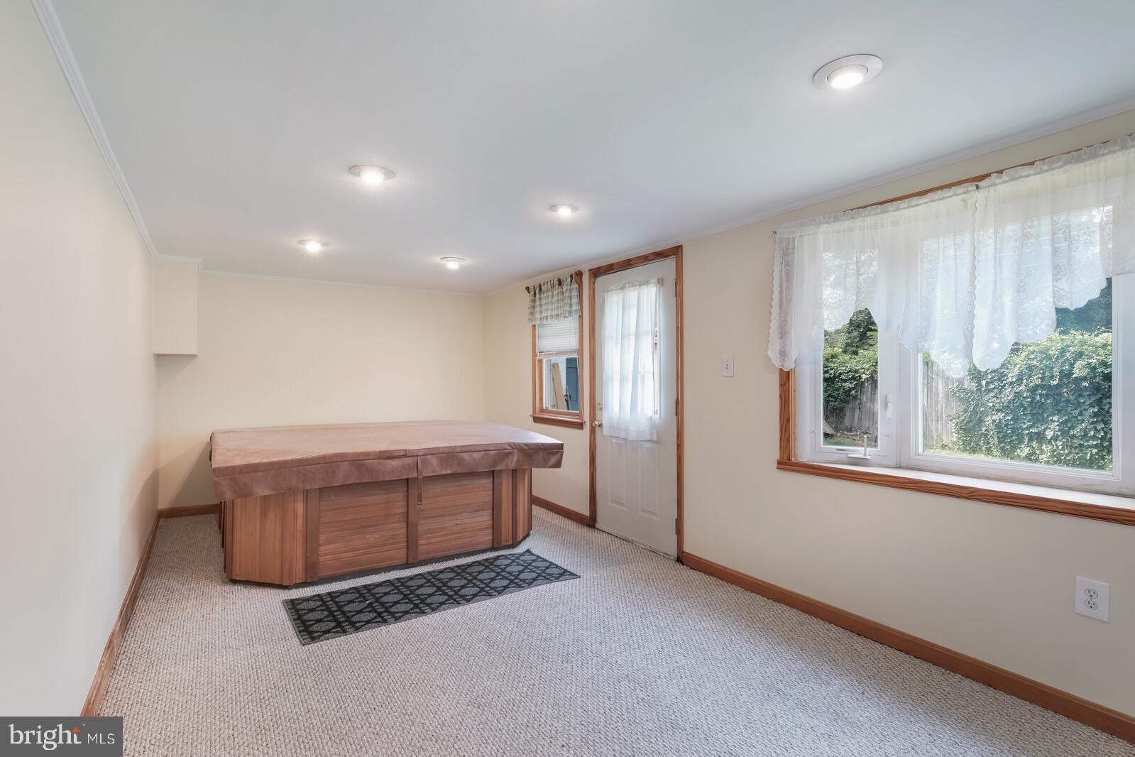 1031 Edgerton Road Secane, PA 19018 - Photo 14 of 28