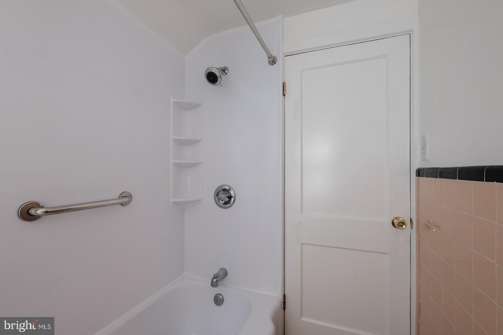 1031 Edgerton Road Secane, PA 19018 - Photo 22 of 28
