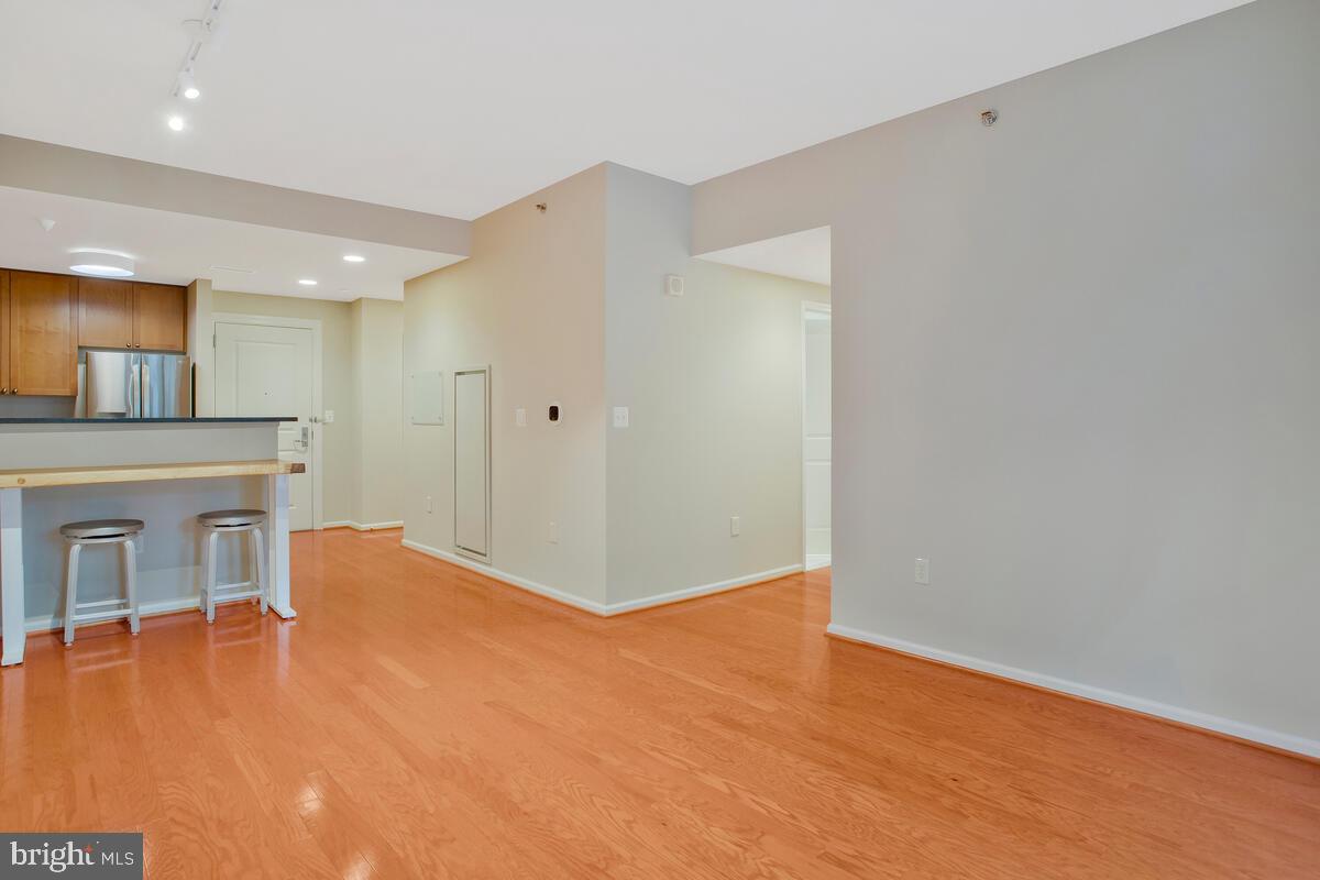 11700 Old Georgetown Road, Unit 209 North Bethesda, MD 20852 - Photo 16 of 36 Combo