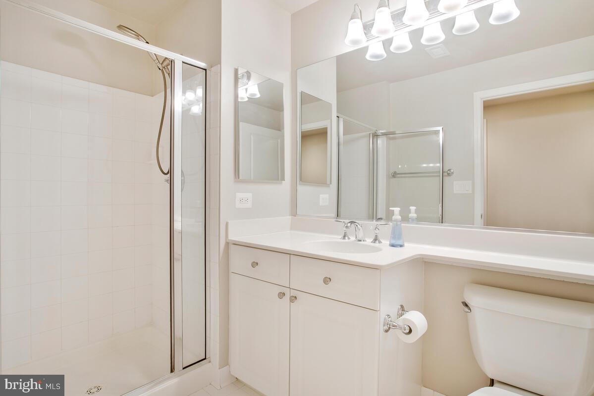 11700 Old Georgetown Road, Unit 209 North Bethesda, MD 20852 - Photo 27 of 36 Hall Bath