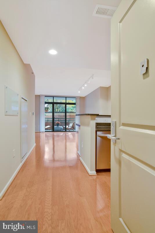 11700 Old Georgetown Road, Unit 209 North Bethesda, MD 20852 - Photo 5 of 36 Entrance into 209