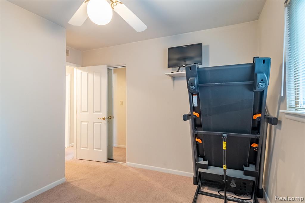 22969 Tuck Road Farmington Hills, MI 48336 - Photo 19 of 38 Gallery Image 19
