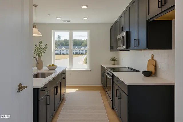 $528,300 | 400 Blackwell Drive, Unit 300, Chapel Hill, NC 27514