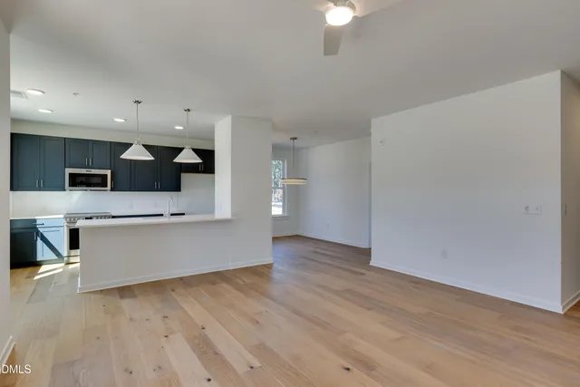 $528,300 | 400 Blackwell Drive, Unit 300, Chapel Hill, NC 27514