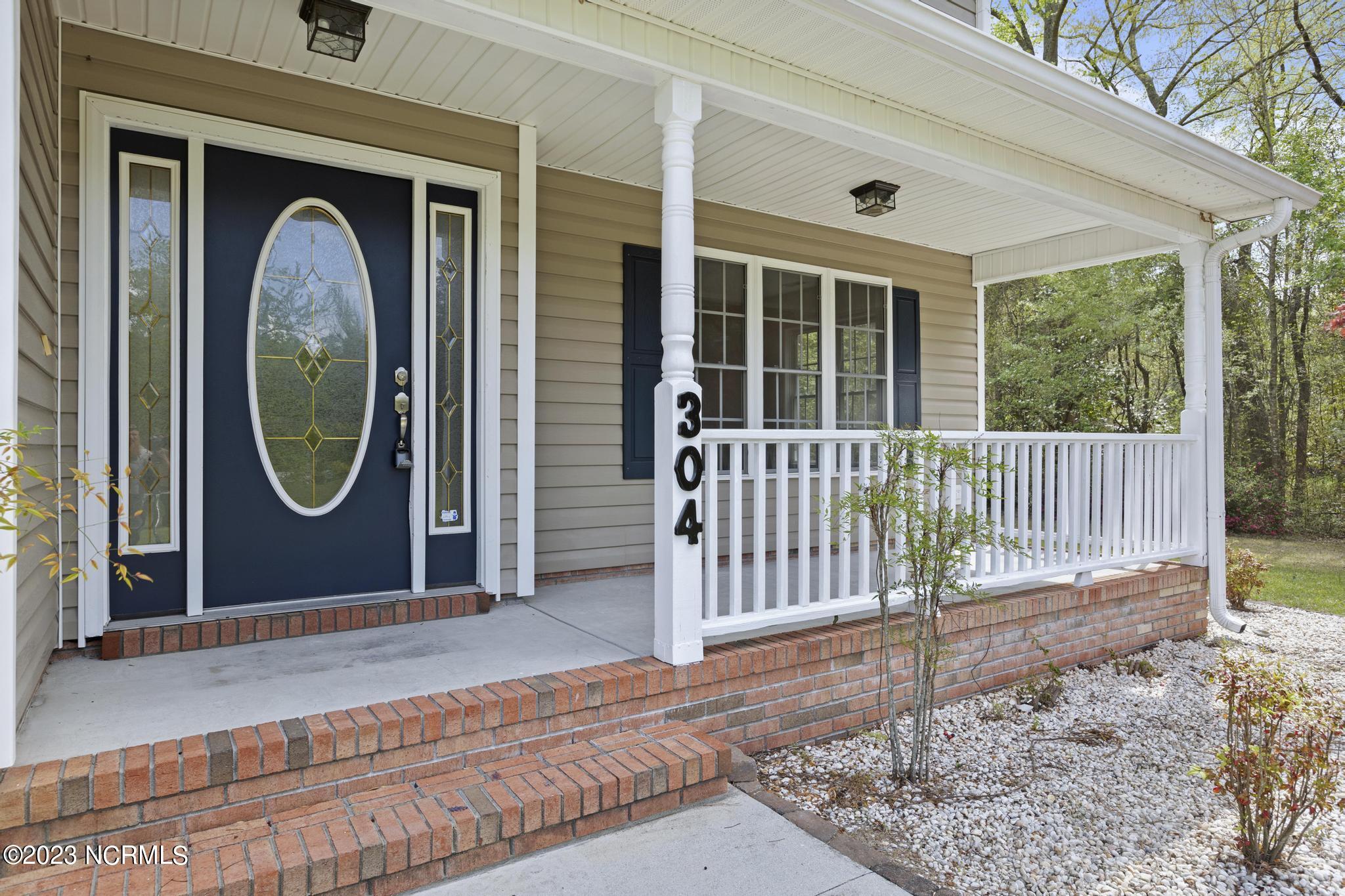 304 Foy Lockamy Road Jacksonville, NC 28540 - Photo 4 of 34 IMG_2123