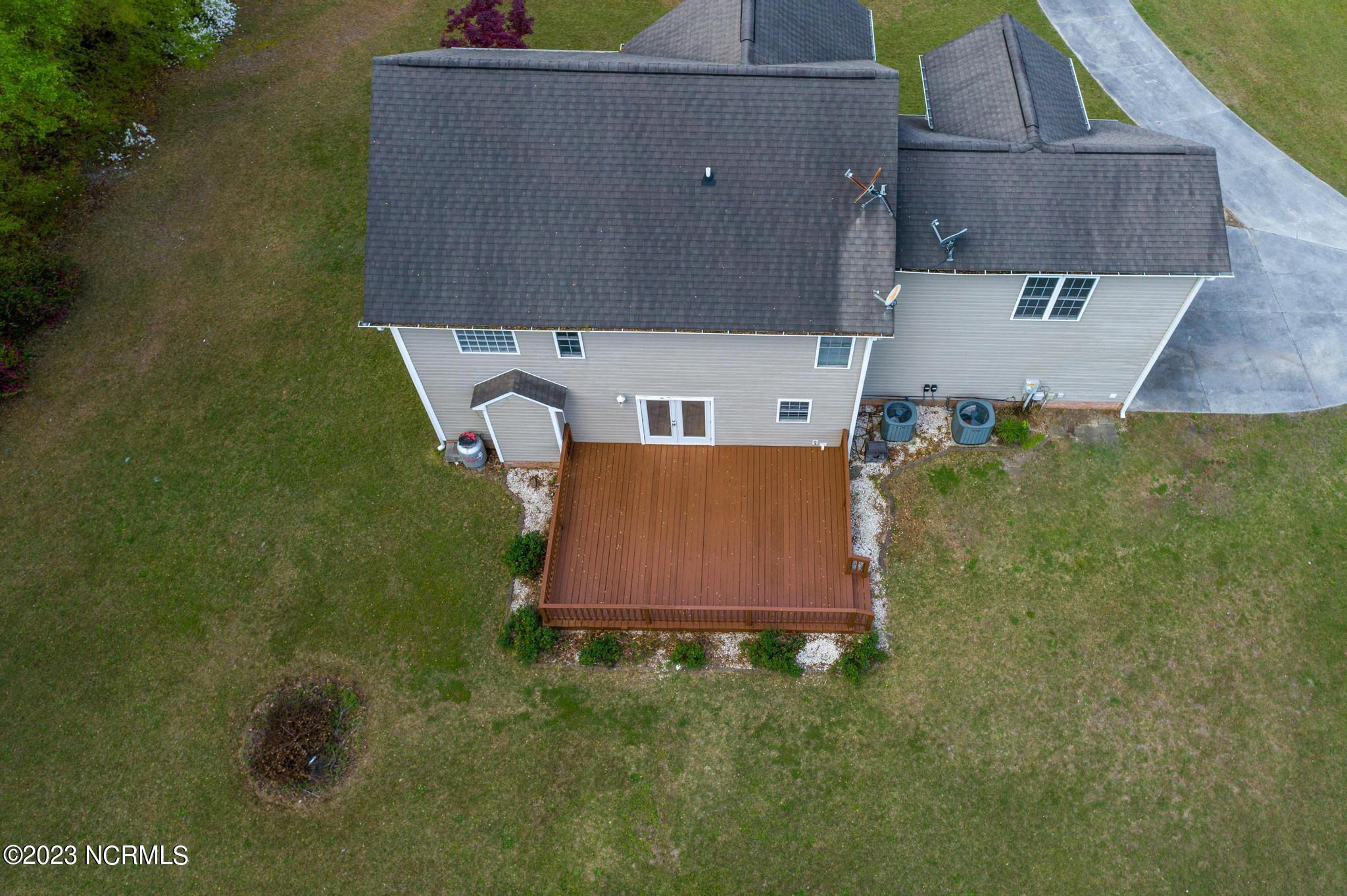 304 Foy Lockamy Road Jacksonville, NC 28540 - Photo 6 of 34 DJI_0410