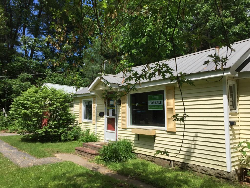 111 Hill Street Paris, ME 04281 - Photo 4 of 11 Photo