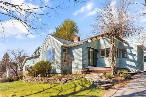 $1,749,000 | 15 Minute Man Lane, Lexington, MA 02421