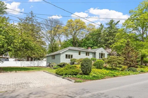 $1,749,000 | 15 Minute Man Lane, Lexington, MA 02421