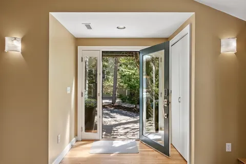 $1,749,000 | 15 Minute Man Lane, Lexington, MA 02421