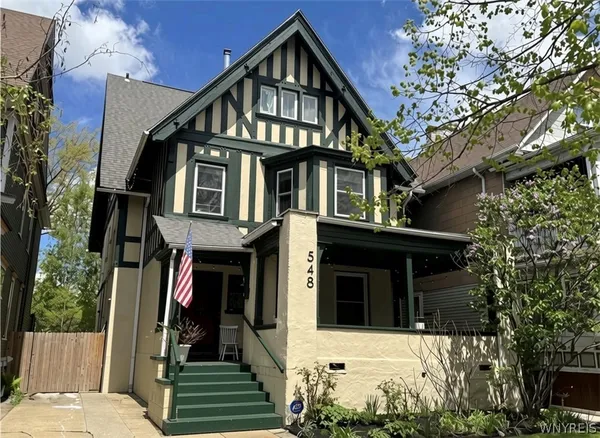 $1,700 | 548 Potomac Avenue, Buffalo, NY 14222