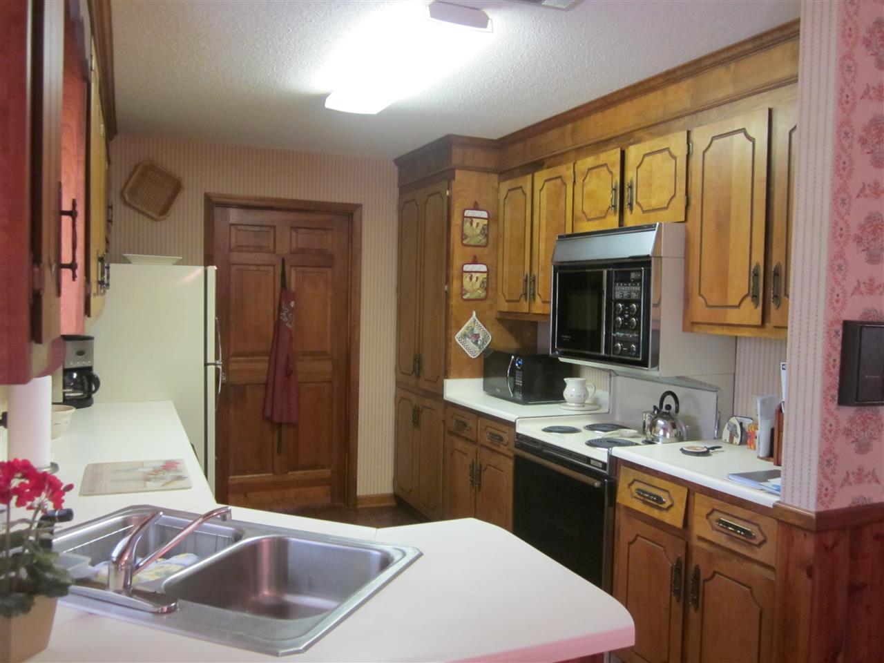 401 State Rd S-42-7481 Roebuck, SC 29376 - Photo 6 of 24 Gallery Image 6