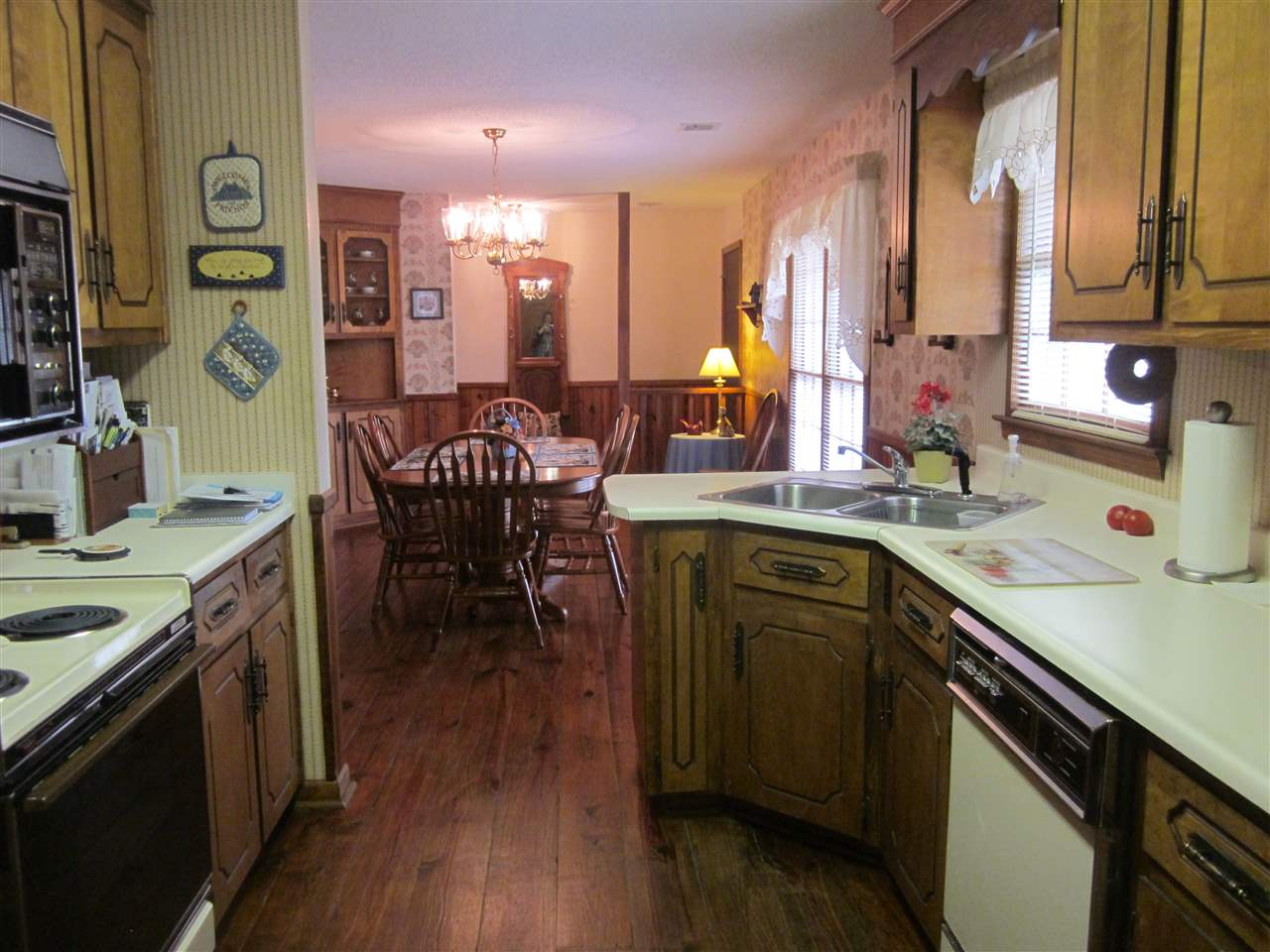 401 State Rd S-42-7481 Roebuck, SC 29376 - Photo 8 of 24 Gallery Image 8