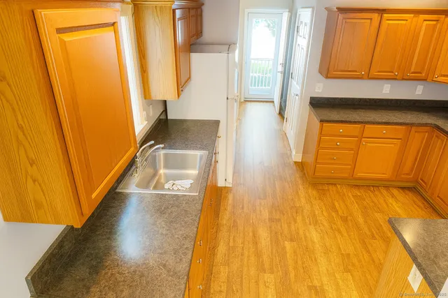 $240,000 | 16 Brookside Drive, Southington, CT 06489