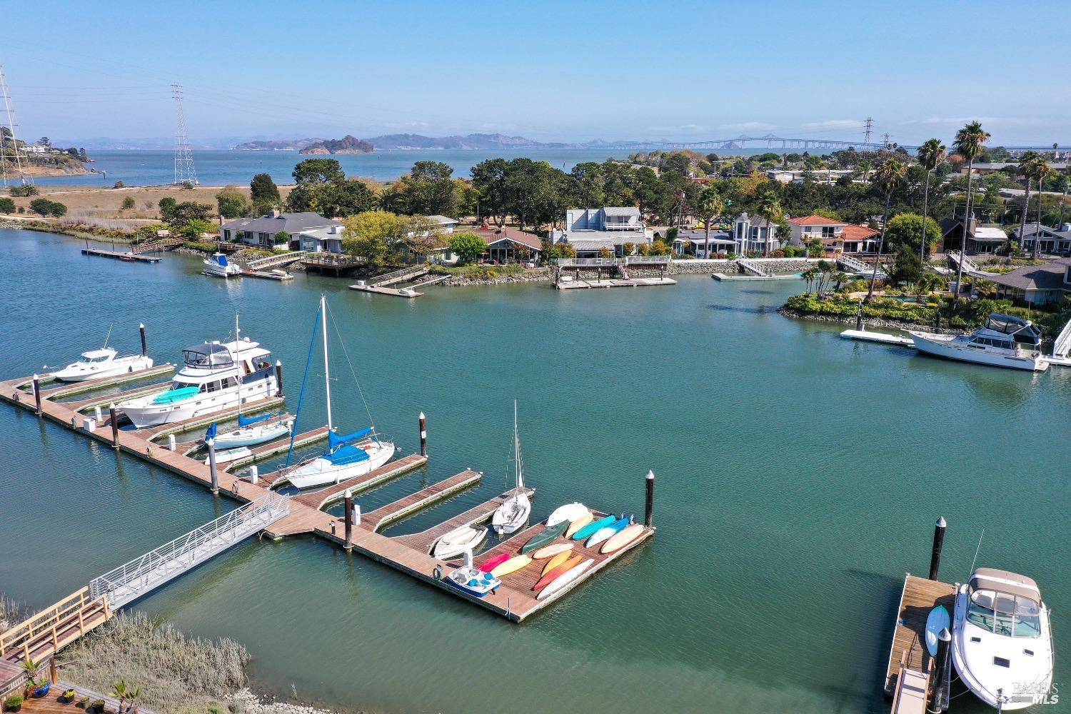 29 Porto Bello Drive San Rafael, CA 94901 - Photo 17 of 41