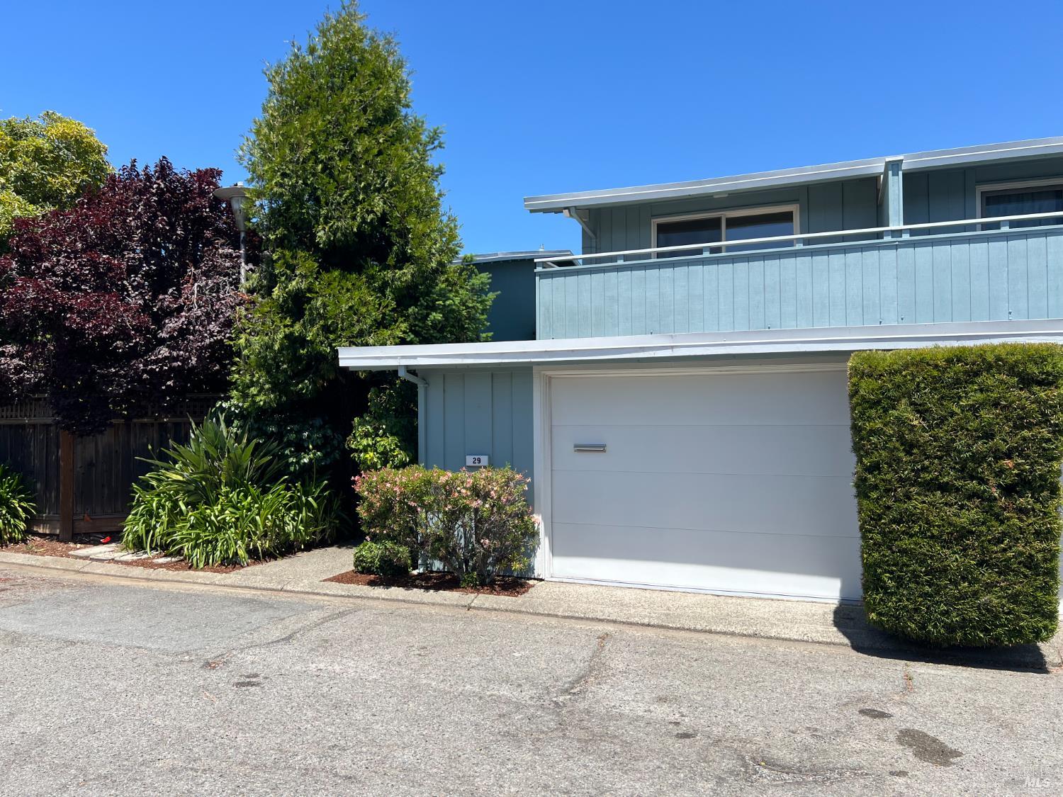 29 Porto Bello Drive San Rafael, CA 94901 - Photo 9 of 41 Attached garage is a big bonus!