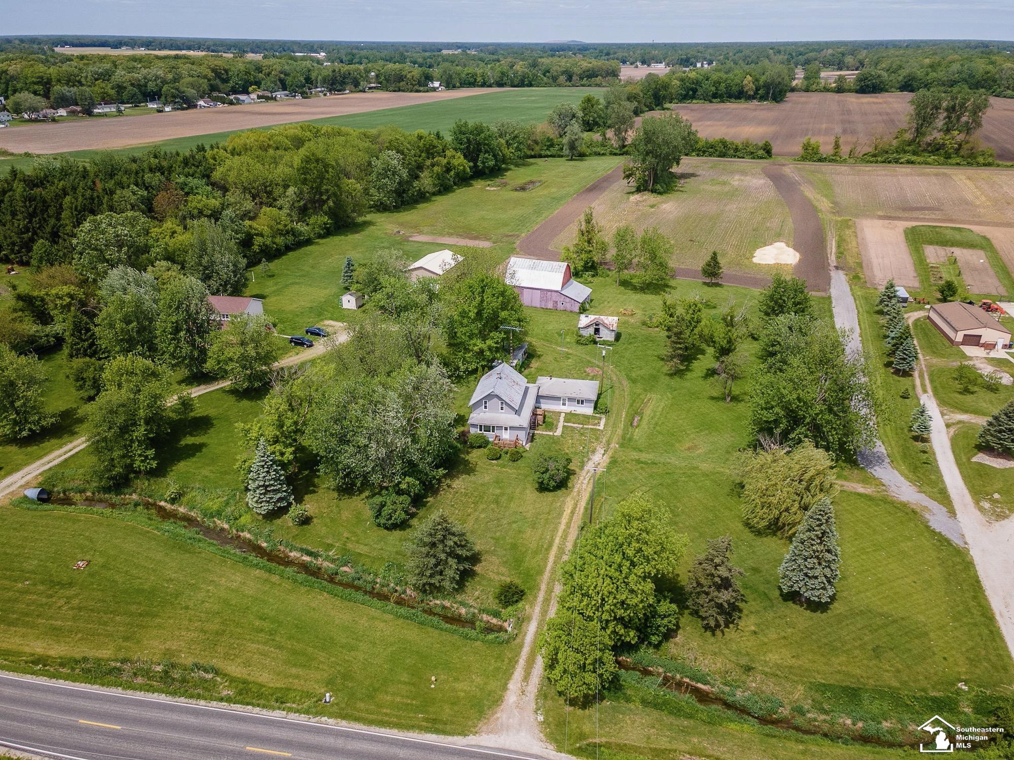 3754 Stewart Road Monroe, MI 48162 - Photo 15 of 36 50213412-6b6fef16-2b71-4e45-920e-353fc3d8e14f.JPG