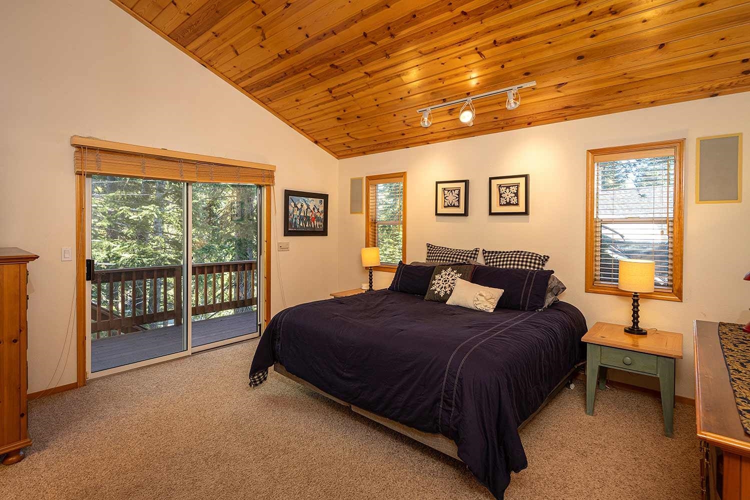 14657 Tyrol Road Truckee, CA 96161 - Photo 10 of 21 Gallery Image 10