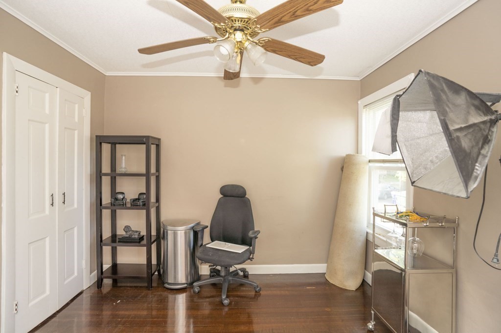 609 King Philip Street Fall River, MA 02724 - Photo 12 of 39