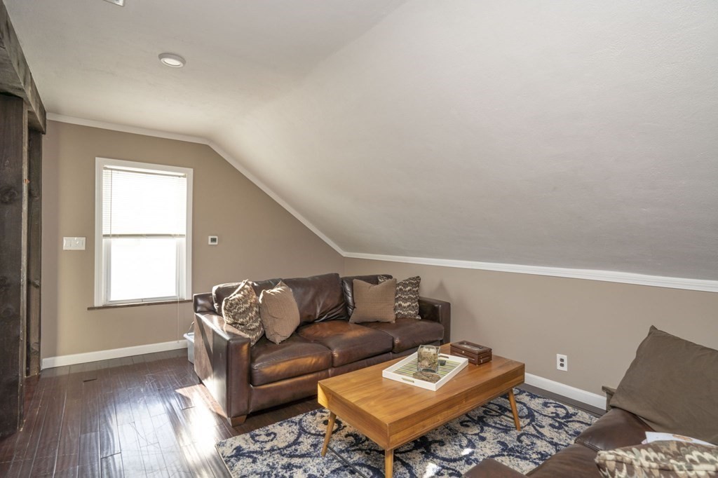 609 King Philip Street Fall River, MA 02724 - Photo 16 of 39