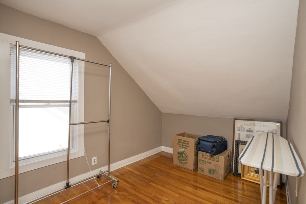 609 King Philip Street Fall River, MA 02724 - Photo 18 of 39