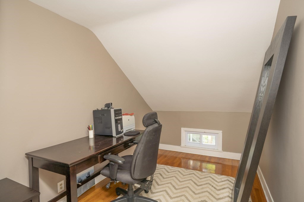 609 King Philip Street Fall River, MA 02724 - Photo 21 of 39